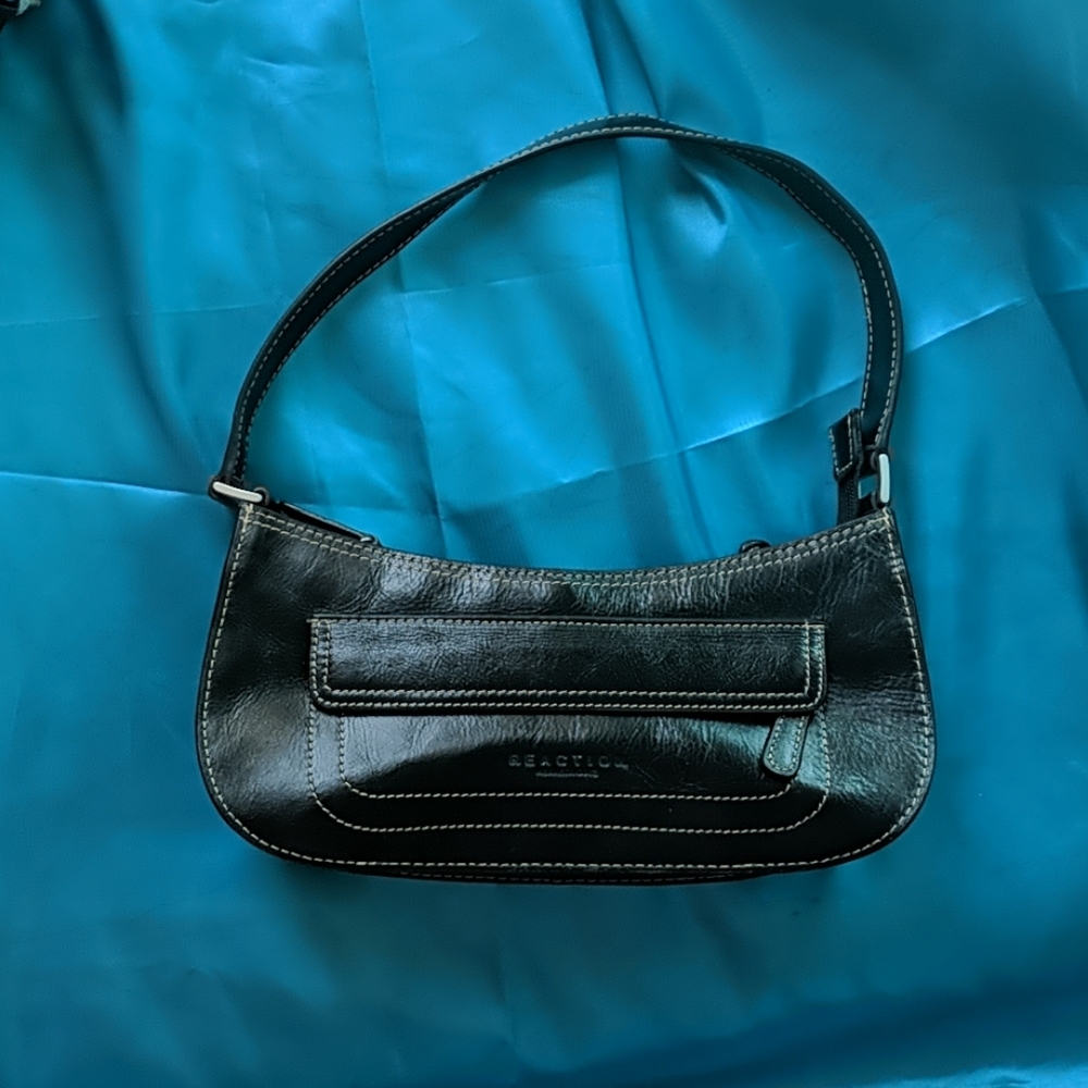 Kenneth Cole Reaction leather shoulder bag
